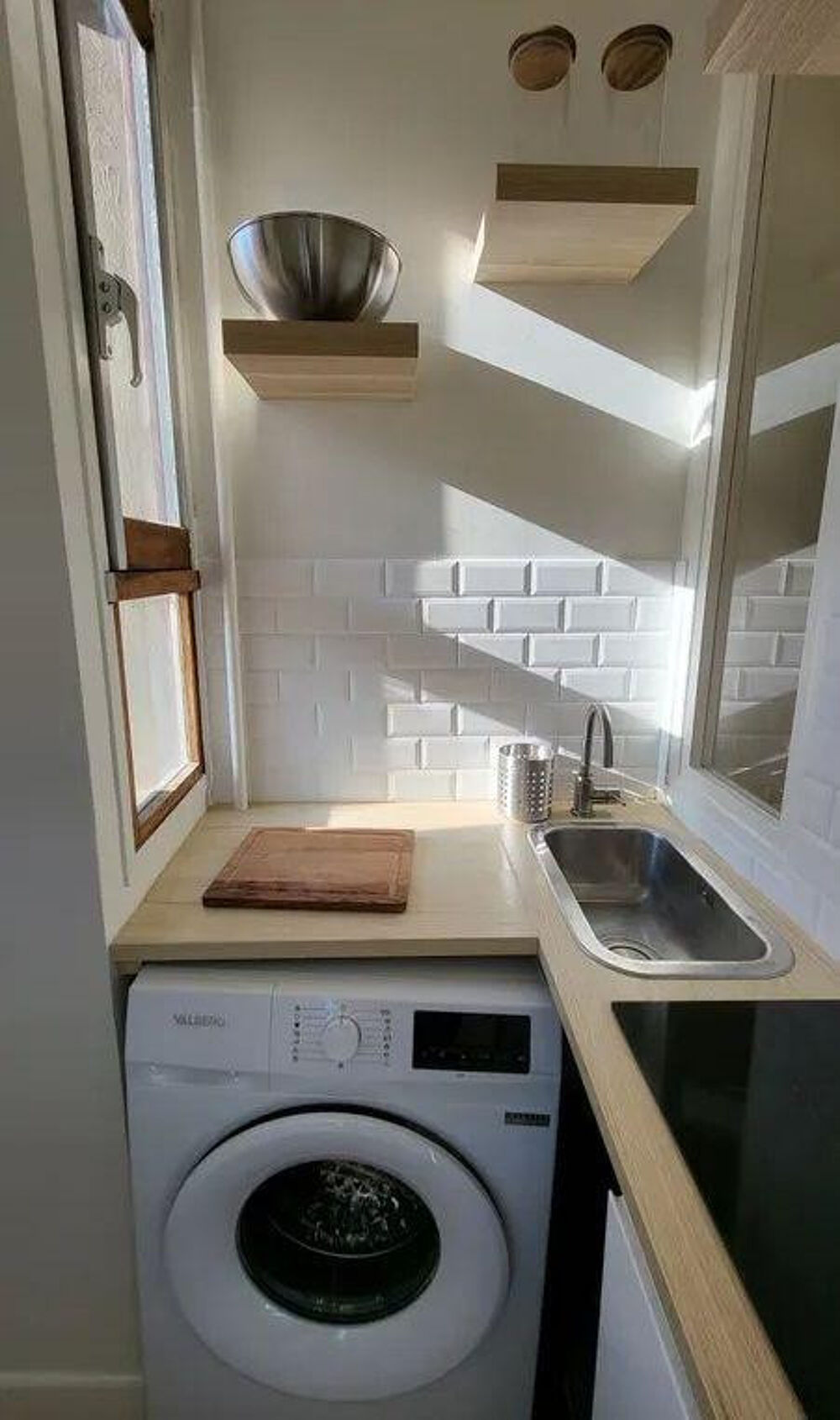 Location Appartement Beau studio meublé 20m² avec balcon refait à neuf Marseille 10