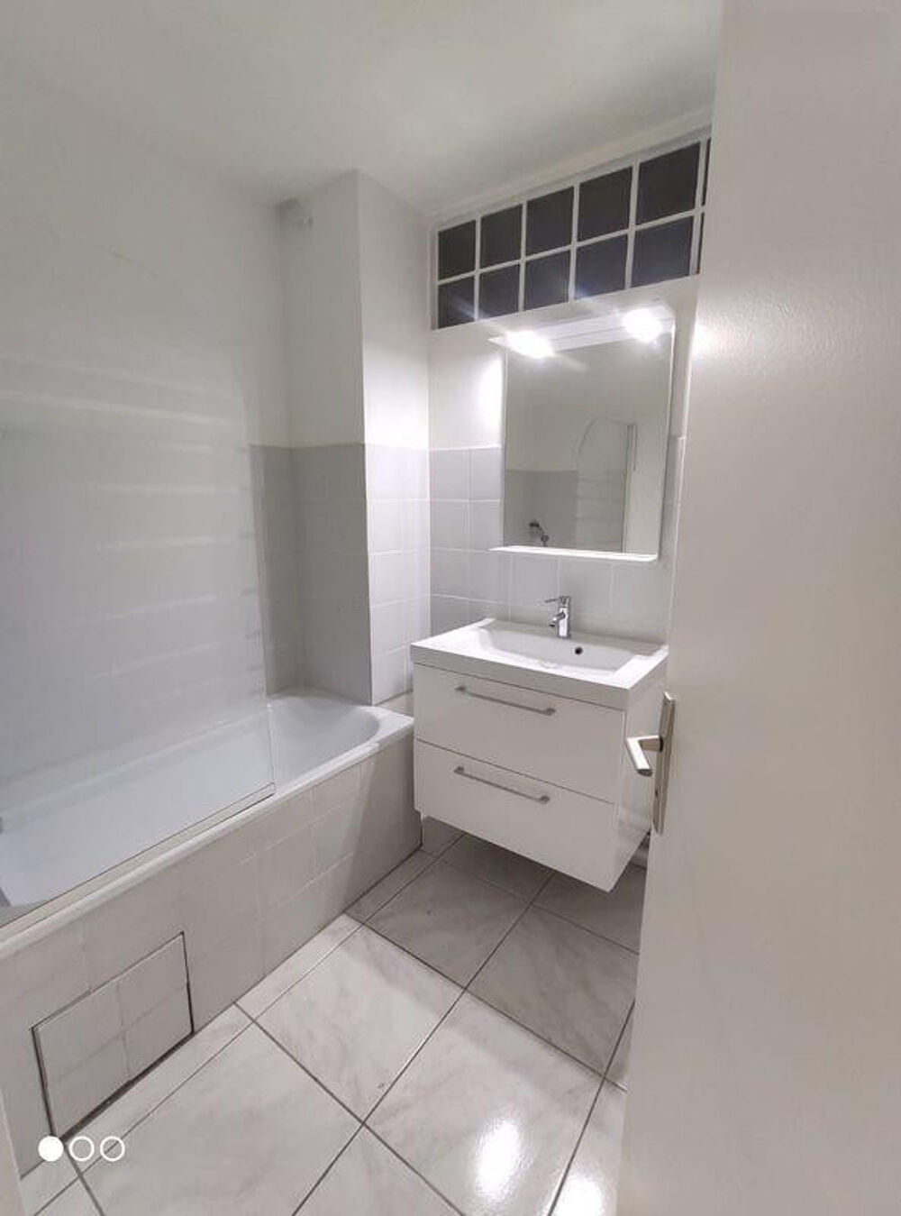 Location Appartement Appartement 2 pièces - 830 euros cc Bordeaux