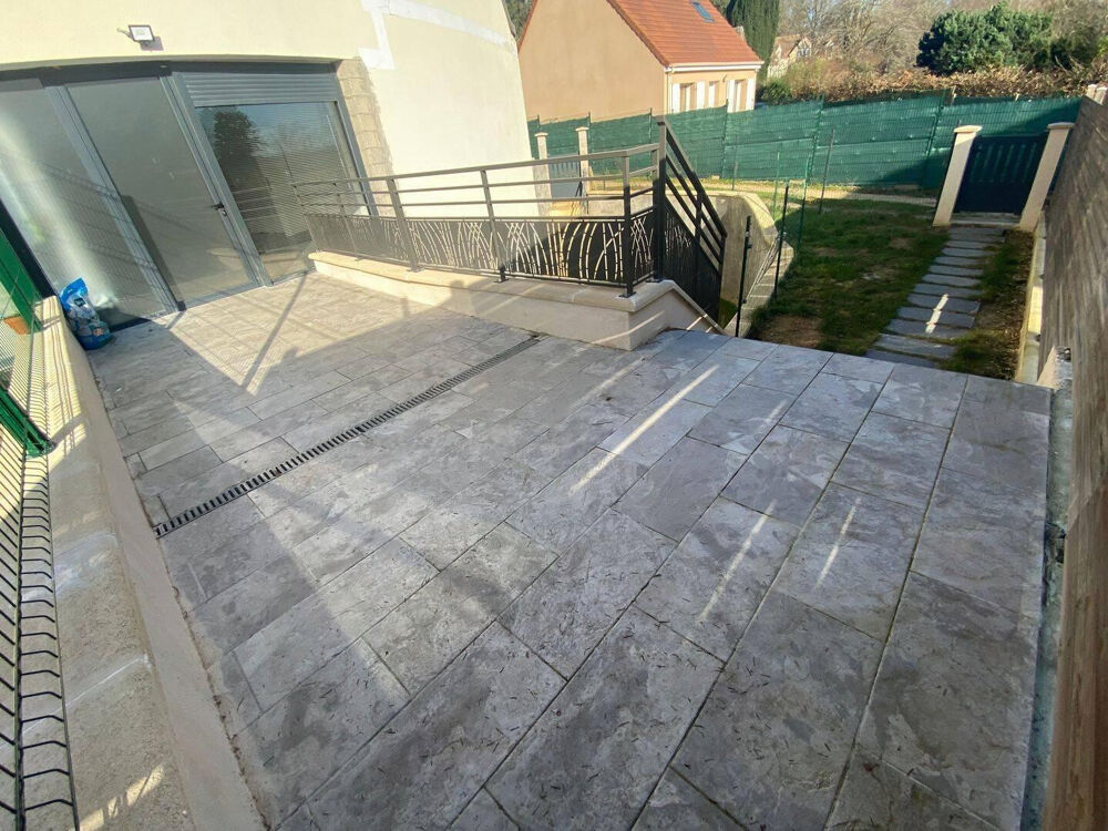 Location Appartement F3 de 76 m² maison d'architecte Terrasse et jardin Le val-saint-germain