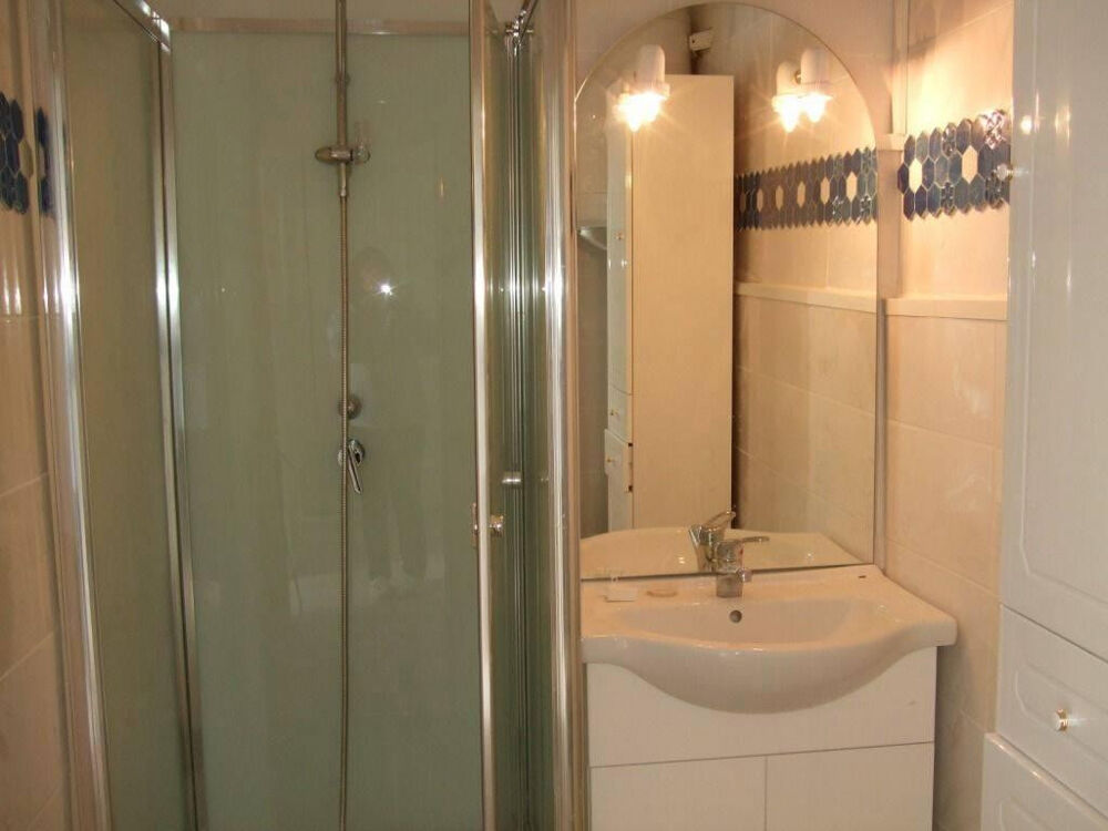 Location Appartement Grand studio 28 m2 meublé au calme Montpellier