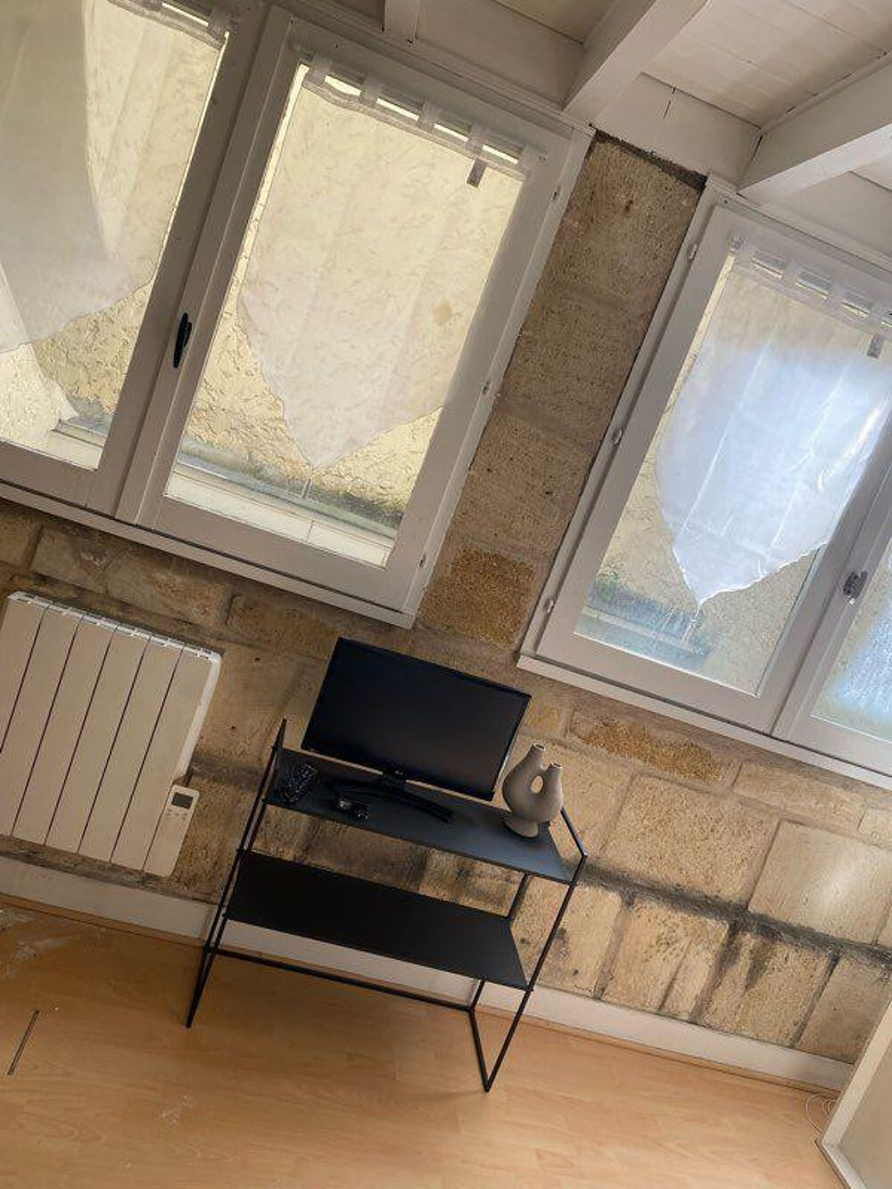 Location Appartement Studio entre gare et la Victoire Bordeaux