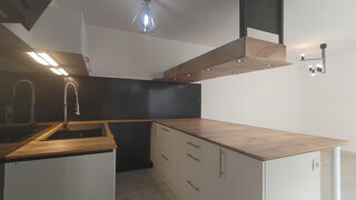  Appartement à louer 3 pièces 71 m²