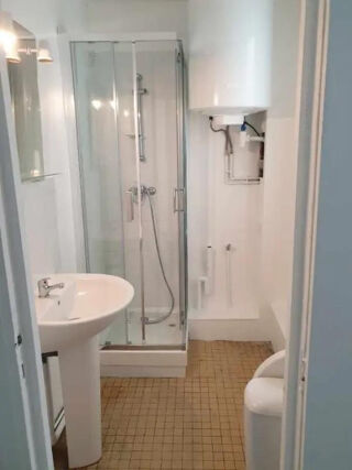  Appartement à louer 2 pièces 28 m²