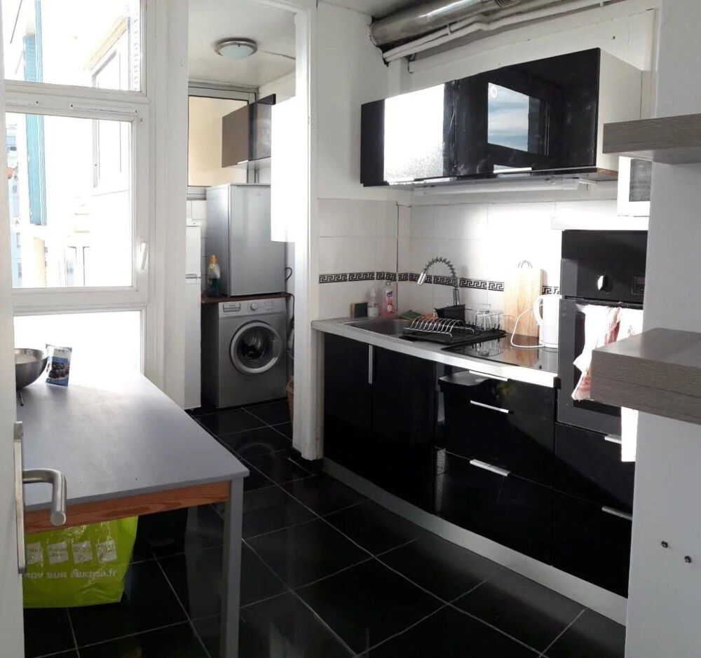 Location Appartement Belle chambre dispo dans coloc 80m² Lyon 8