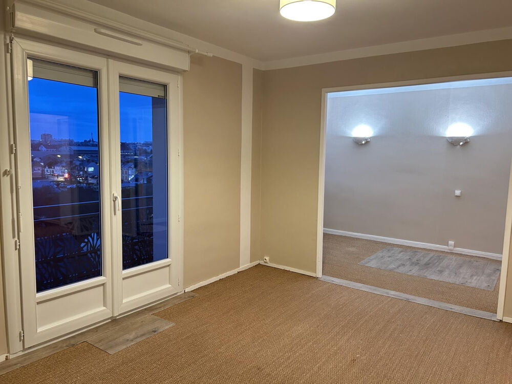 Location Appartement Apparemment lumineux vue sur cathédrale Le mans