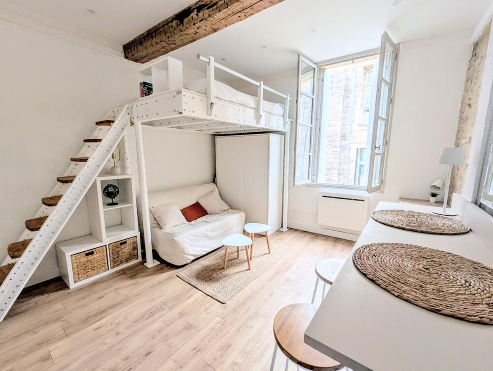 Location Appartement Très beau Studio meublé dans l'Ecusson Montpellier