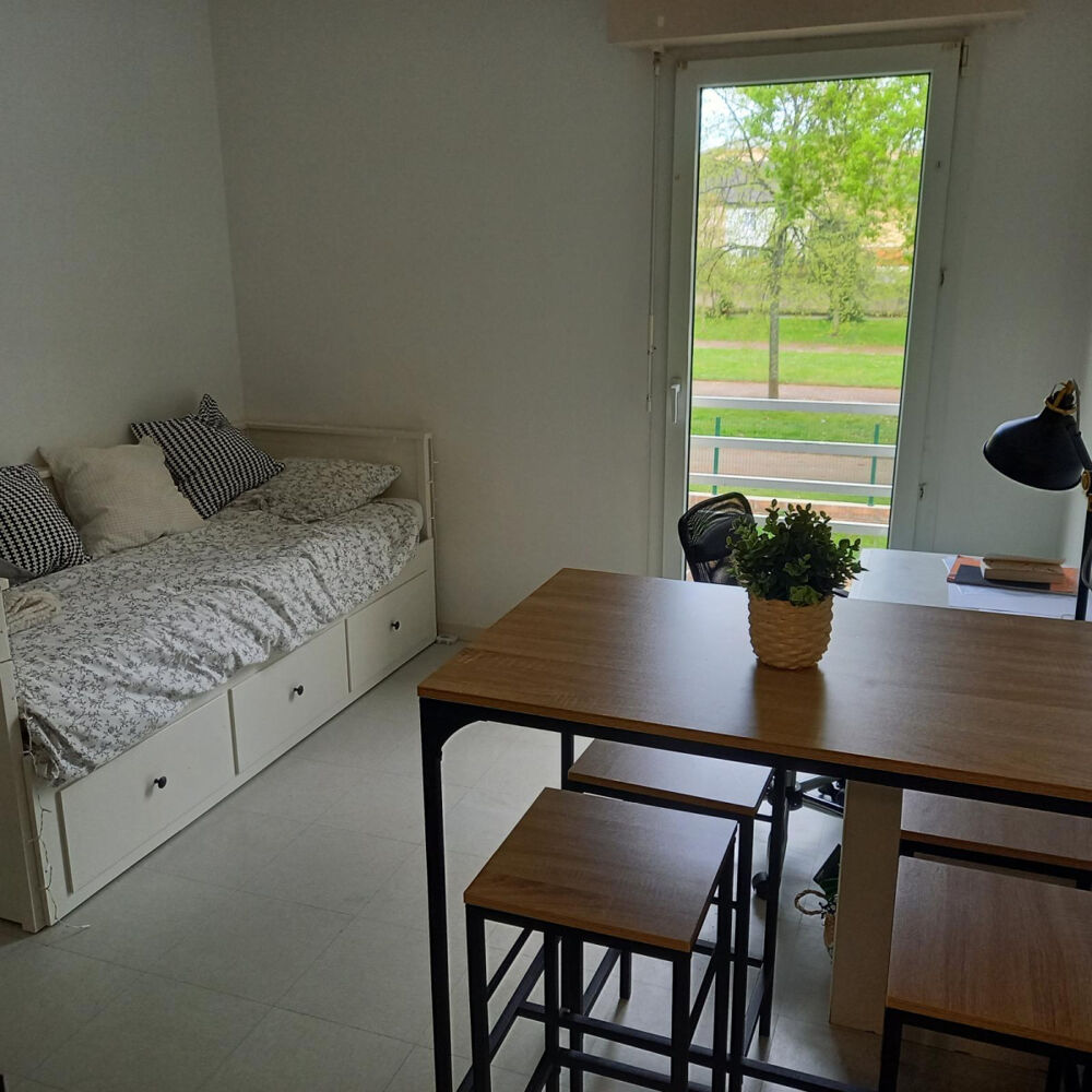 Location Appartement STUDIO A LOUER ENSOLEILLE Nantes