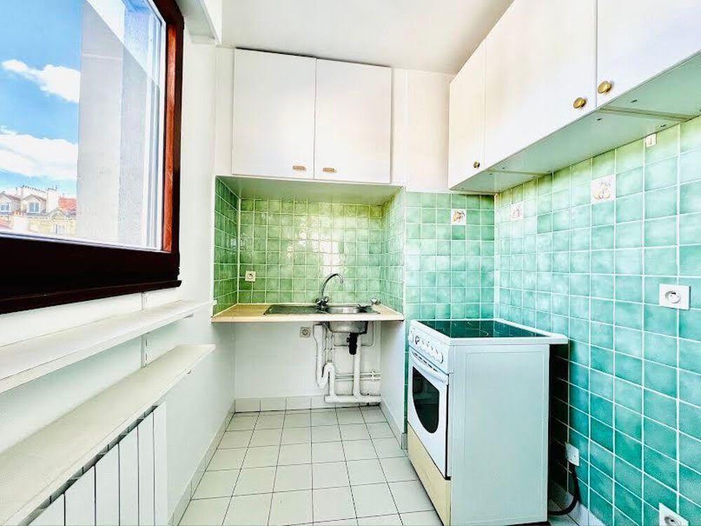 Location Appartement Grand studio 27m2 à Courbevoie Courbevoie