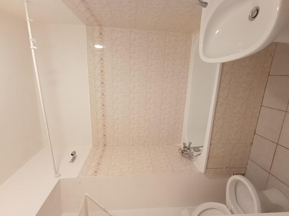 Location Appartement T2 Perrache, prox UCLY refait neuf, cuis aménagée Lyon 2