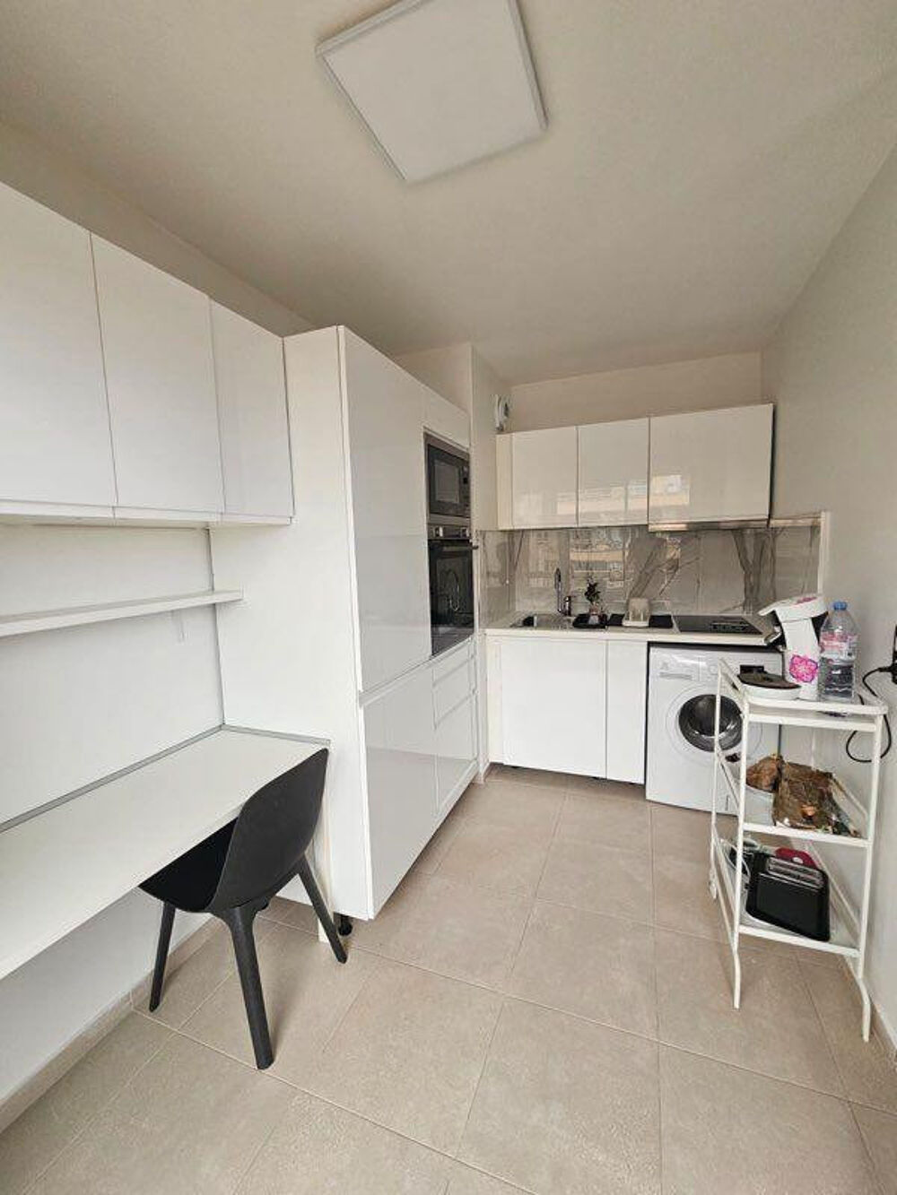 Location Appartement Beau studio meublé 32m² refait à neuf Marseille 3