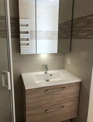  Appartement à louer 2 pièces 37 m²