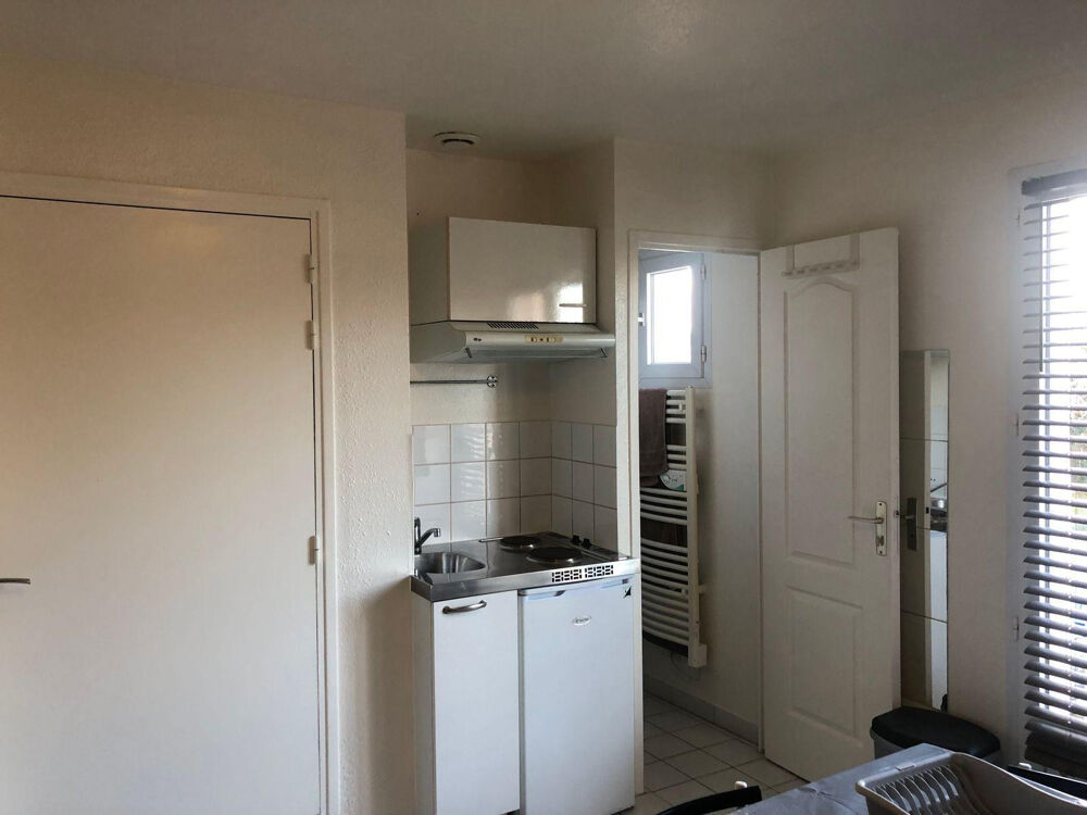 Location Appartement Studio meublé, à proximité de la gare de Coigniere Coignières