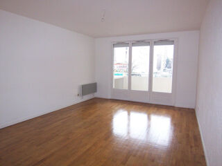  Appartement à louer 2 pièces 62 m²