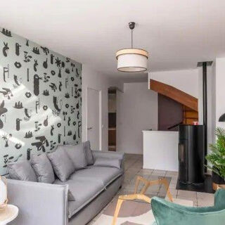  Appartement à louer 1 pièce 126 m²