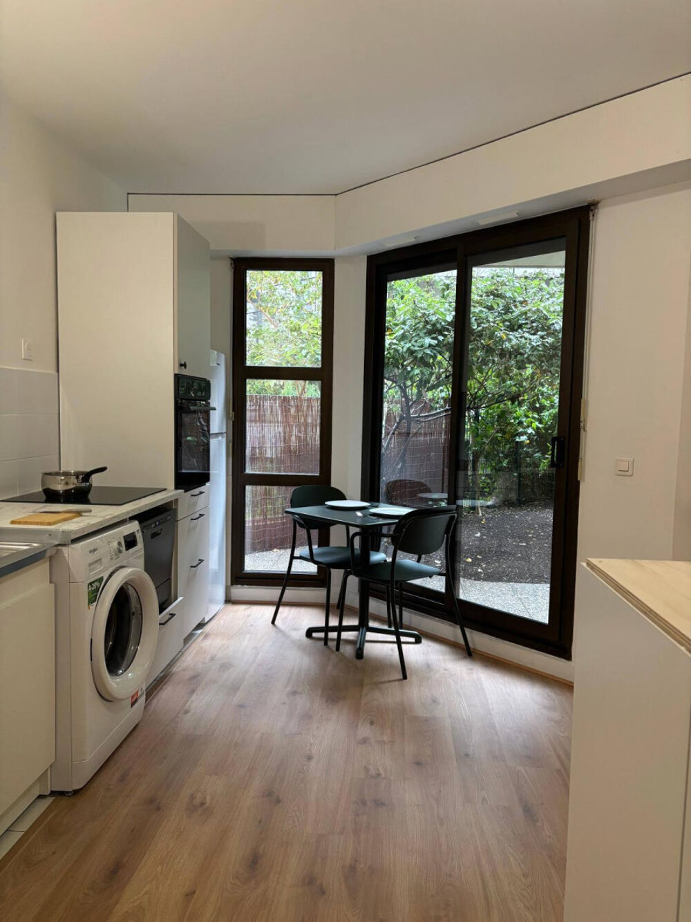 Location Appartement Beau Studio Meublé 26m² avec jardin privatif Levallois-perret