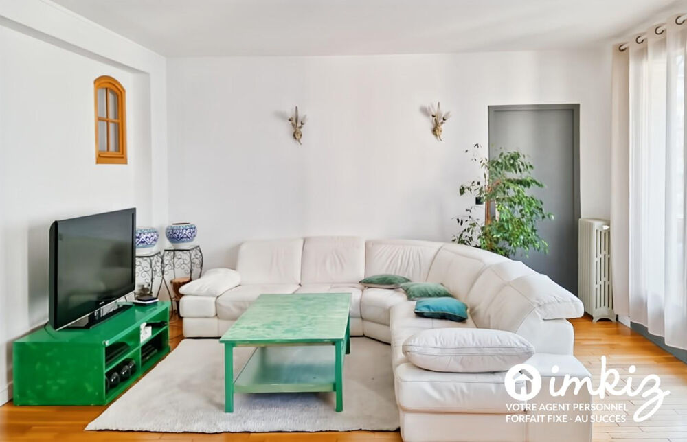Appartement 4 pièces 93 m² · à Paris 18 · 93 m² · 900 000 €