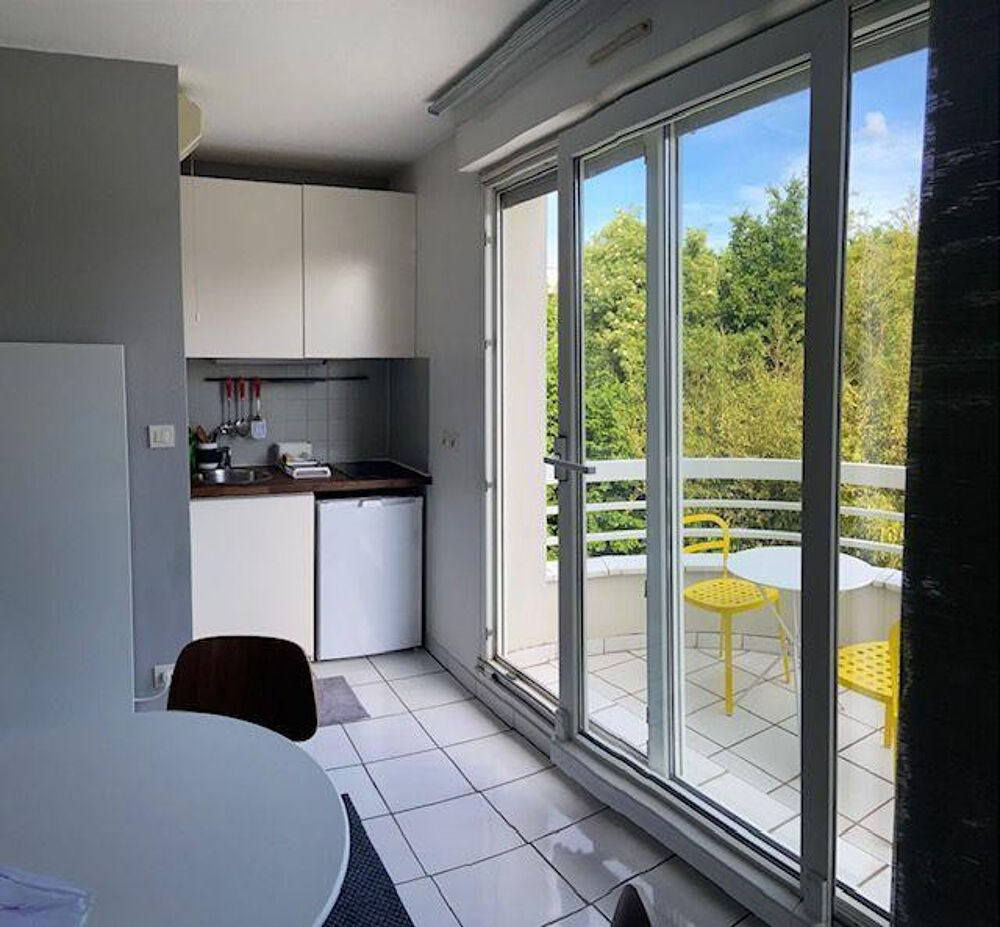 Location Appartement Studio meublé avec balcon Strasbourg Strasbourg