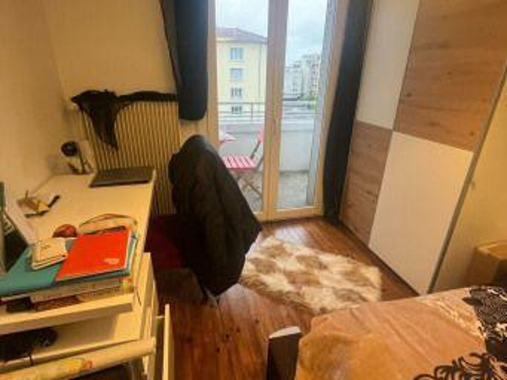 Location Appartement Chambre dispo dans belle coloc 80m² Lyon 8