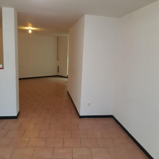  Appartement à louer 1 pièce 40 m²