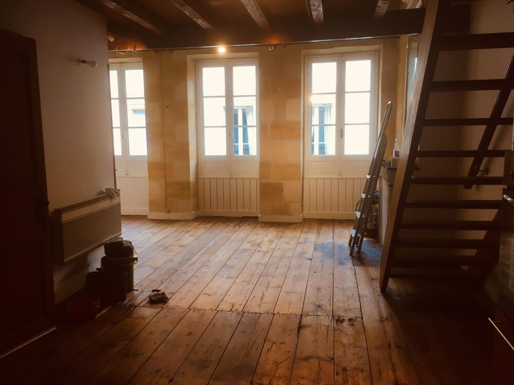 Location Appartement Appartement en duplex, style T3, Vieux Bordeaux Bordeaux