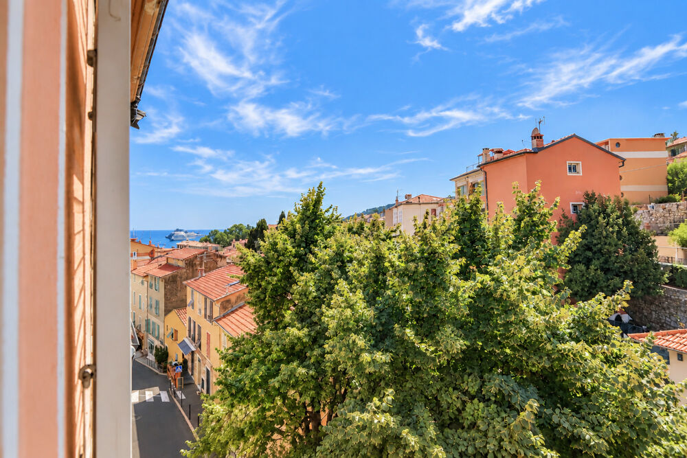 Villefranche-sur-mer- Beau 3 pièces de 52 m² en dernier étage à deux pas de la mer