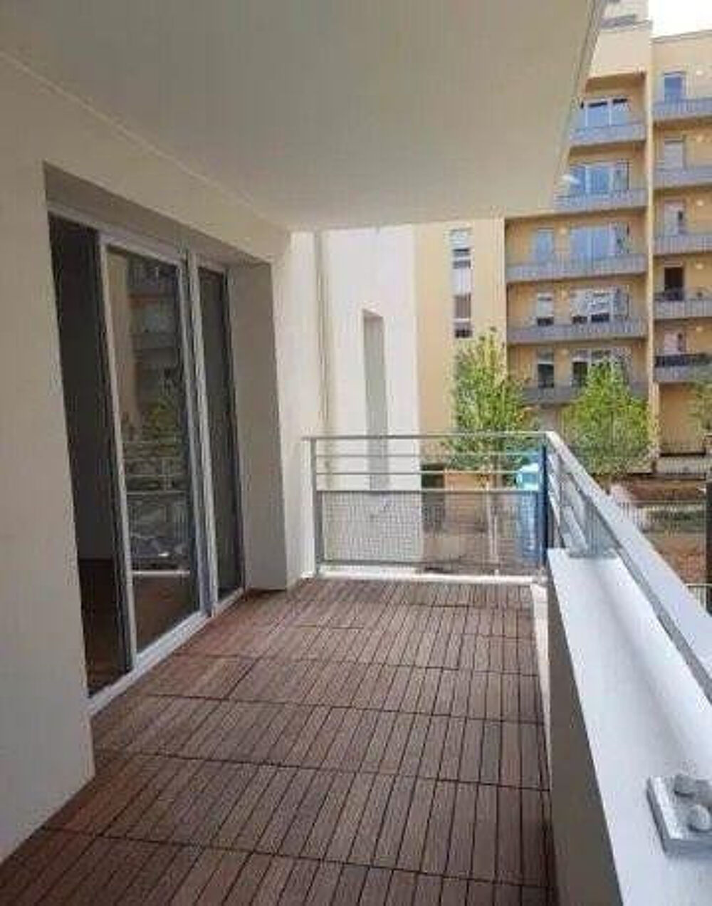 Beau studio meublé 25m² avec terrasse 10m² Pinel