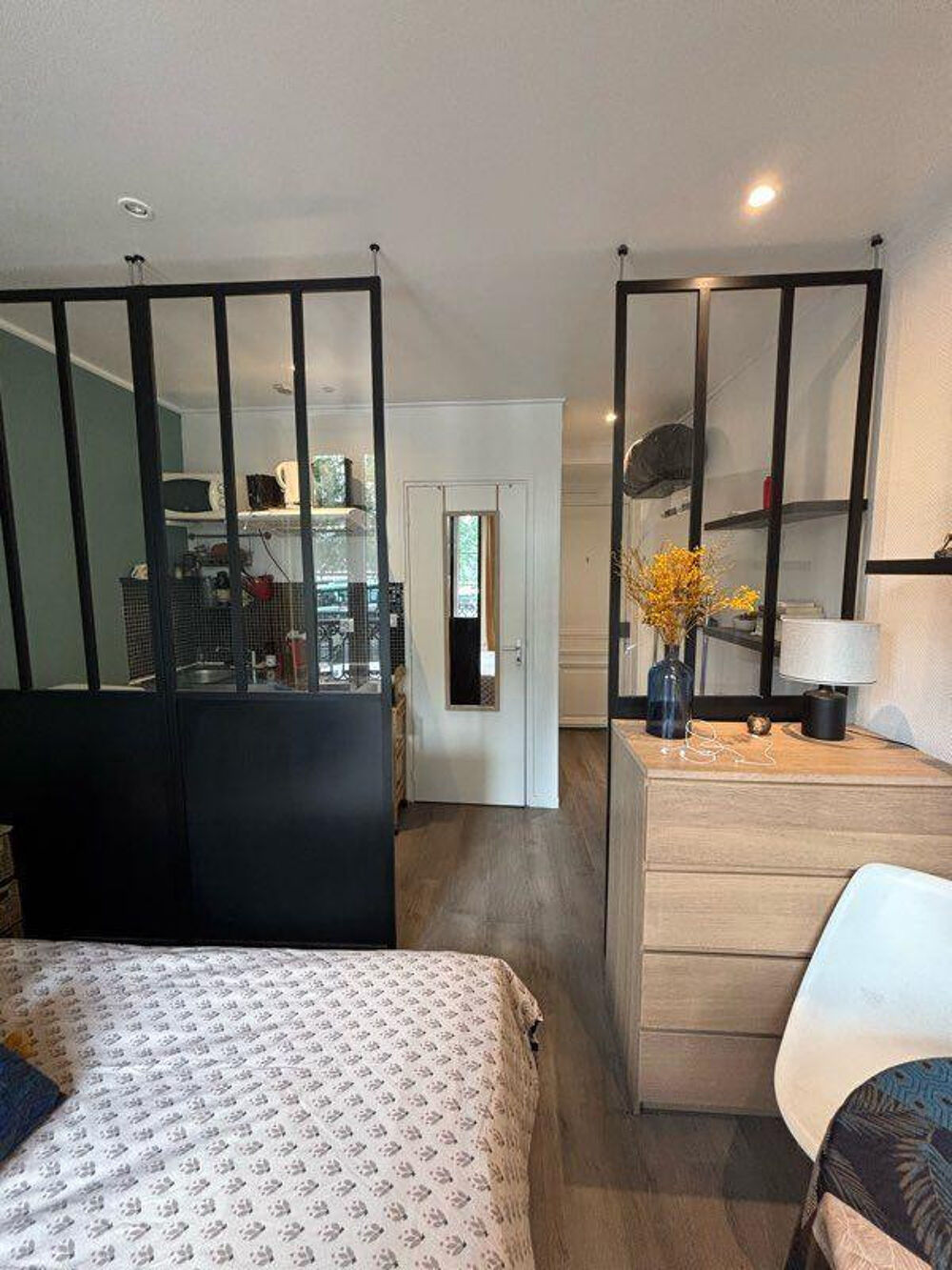 Location Appartement ? Studio lumineux 16m² – Refait à neuf – Paris 9e Paris 9
