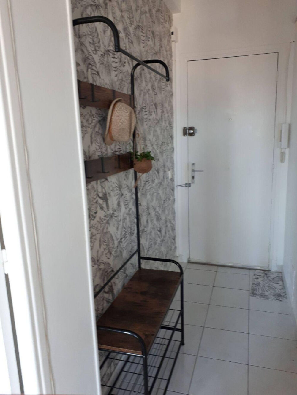 Location Appartement Jolie chambre parquetée sans vis à vis,  balcon Nice
