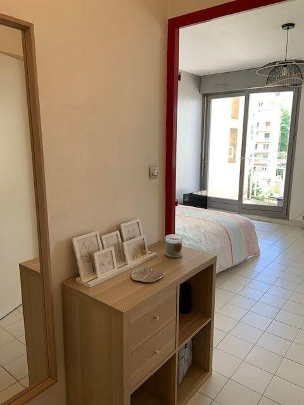 Location Appartement Studio entièrement meublé Grenoble