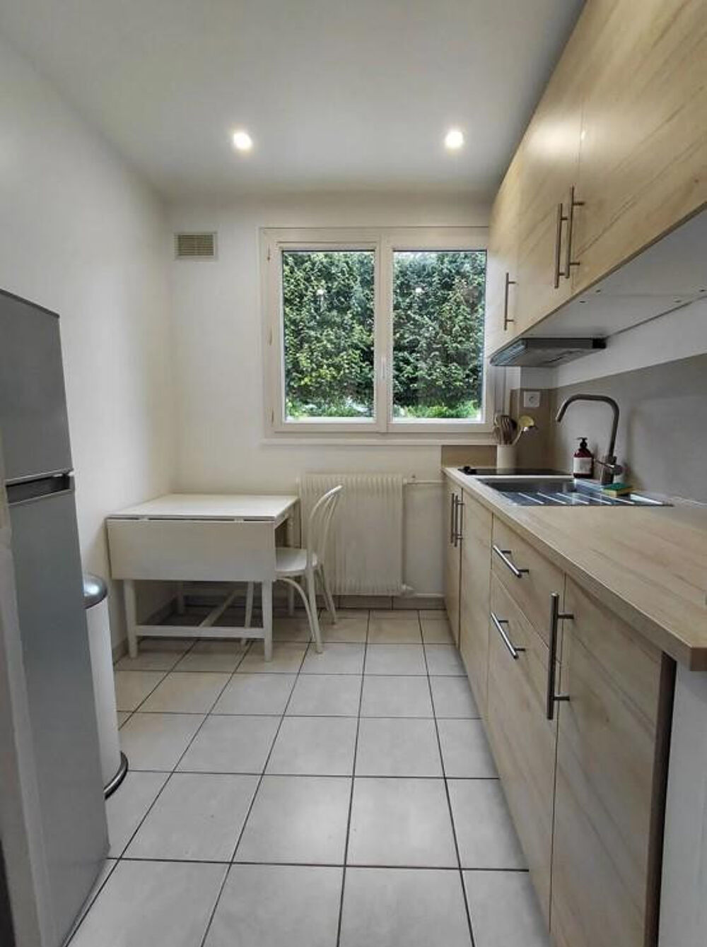 Location Appartement Studio à Beaux volumes Résidence familial lieu sûr Rueil-malmaison