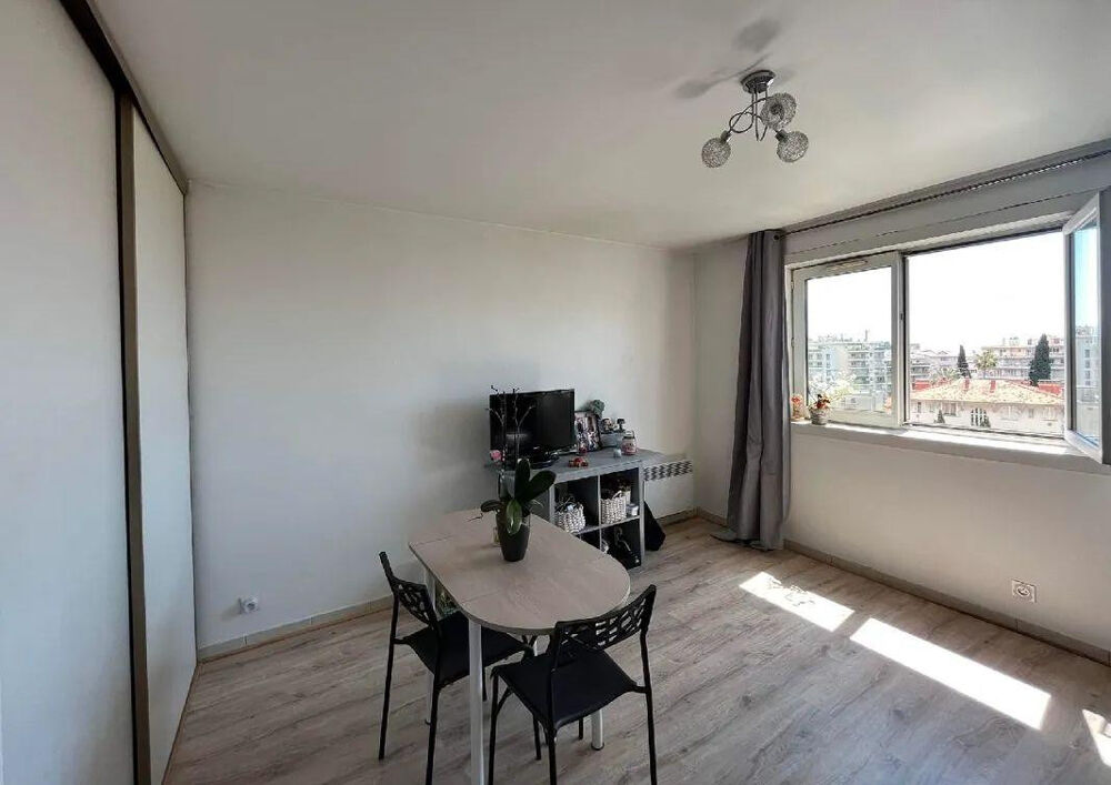 Location Appartement Beau studio meublé 25m2 à Nice Quartier Valrose Nice