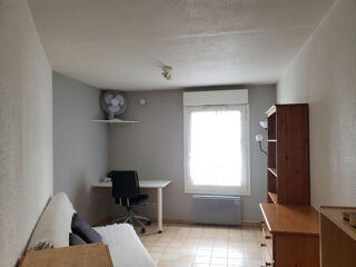 Appartement à louer 1 pièce 19 m²