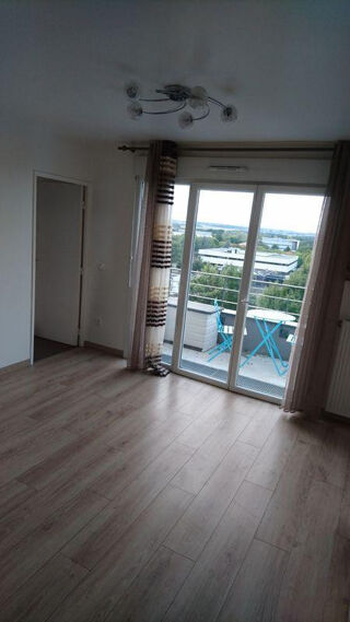  Appartement à louer 2 pièces 38 m²