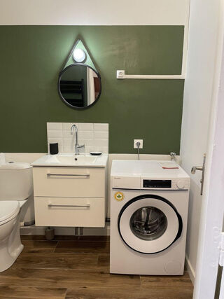  Appartement � louer 1 pi�ce 32 m� Marseille 5�me