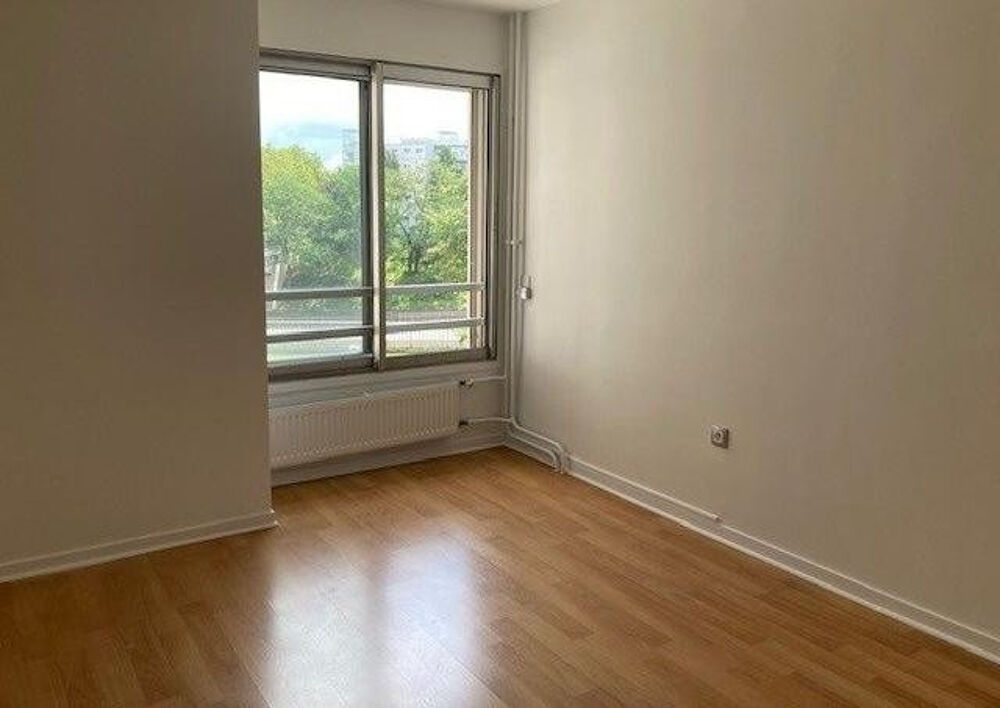 Location Appartement Grand appartement 2 pièces à Paris XVII Paris 17