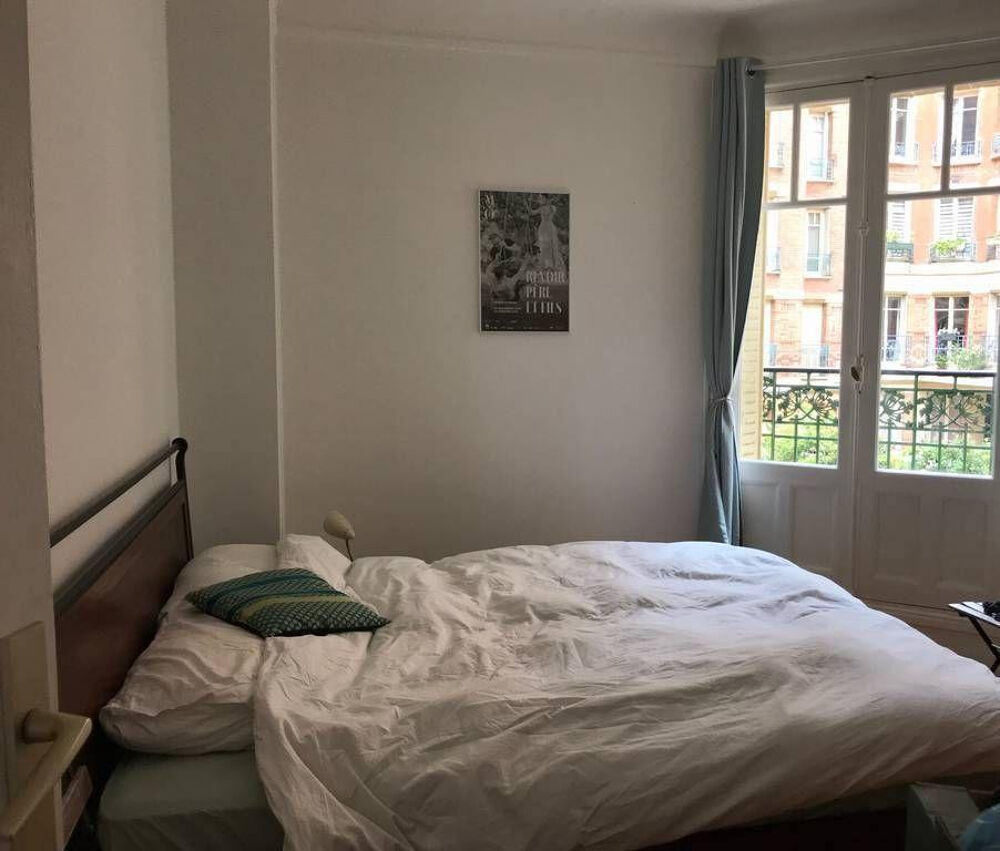 Location Appartement Beau 2 pièces lumineux secteur Beaugrenelle Paris 15