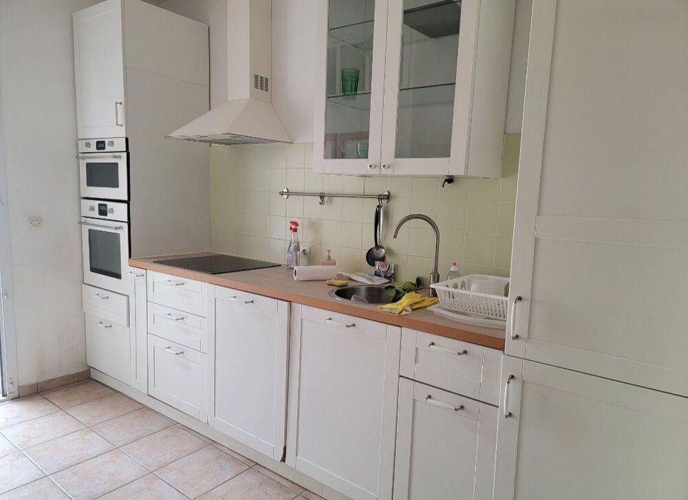 Location Appartement Apparemment Bordeaux Bastide cour extérieure Bordeaux