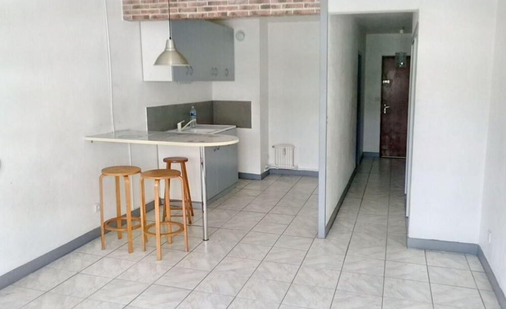 Location Appartement Studio de 33 m2 + parking Rouen