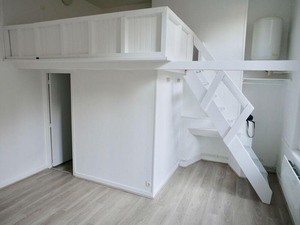 Location Appartement Studio, petite copropriété, centre ville Douai