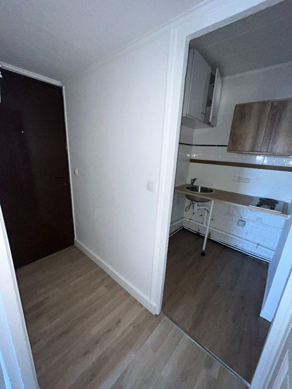 Location Appartement Loue 2 pièces bien équipé à Noisy-le-Sec Noisy-le-sec