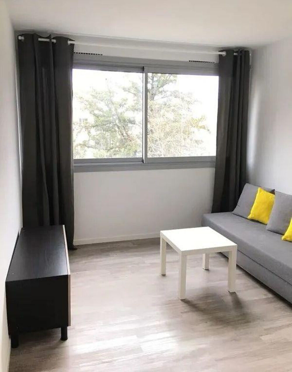 Location Appartement Beau studio meublé 23 m² calme et lumineux Marseille 8