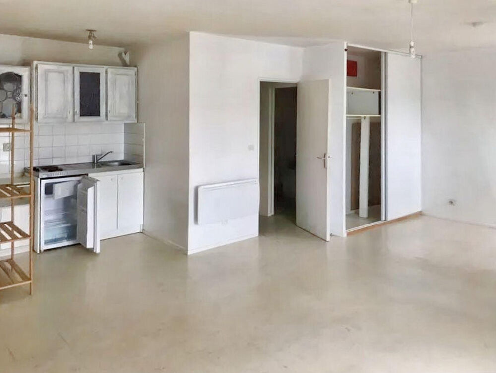 Location Appartement Grand studio avec balcon, sans vis-à-vis Crécy-la-chapelle