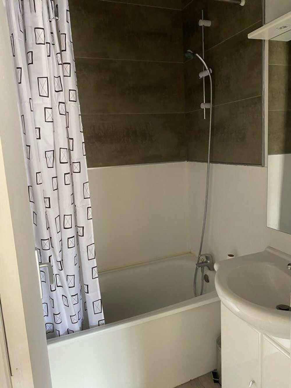 Location Appartement Studio meublé vieux Lille Lille