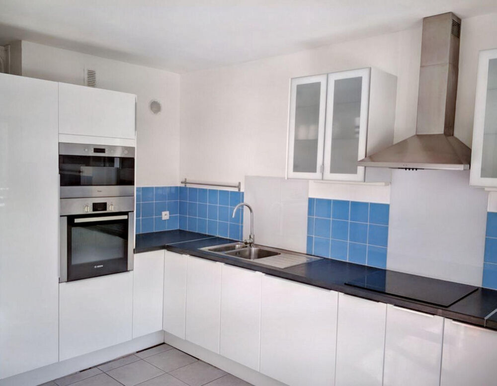 Location Appartement Appartement T3 de 65 m2 très lumineux Bagnolet