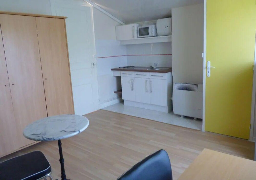 Location Appartement Beau studio meublé 21m² pour étudiant Saint-Étienne