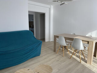  Appartement à louer 1 pièce 74 m²