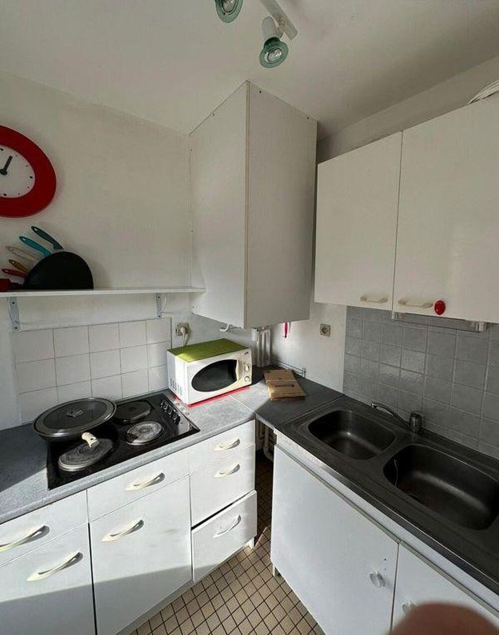 Location Appartement Beau studio T1bis/T2 33m² Lille