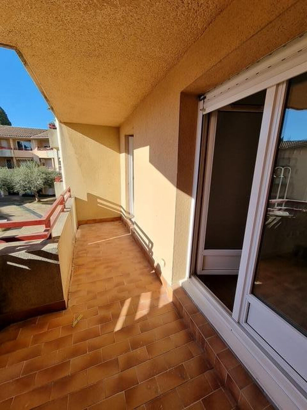 Location Appartement APPARTEMENT 70 m2 / 2 CHAMBRES/ PROCHE COMMODITE Villeneuve-lès-avignon