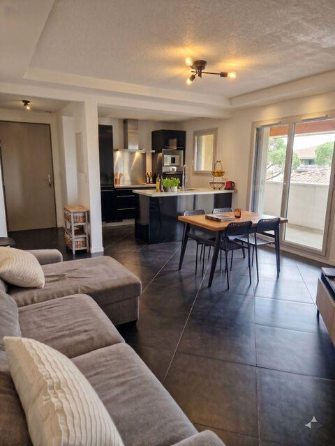   T3 Meubl� 60m� avec Terrasse  Tout �quip� Appartement - 3 pi�ce(s) - 60 m�