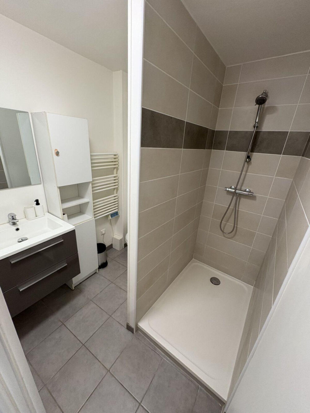 Location Appartement Studio meublé 28 m² – 140 Rue Eau de Robec, Rouen Rouen